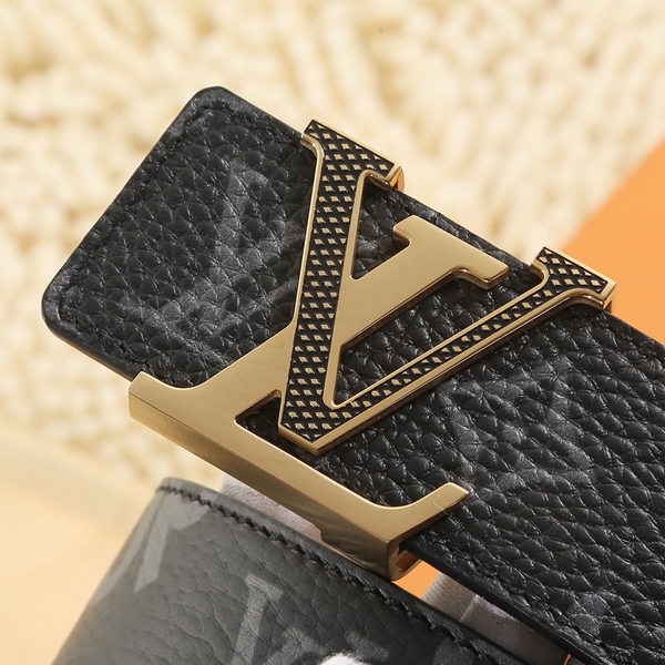 激安ルイヴィトンベルト背面デザイン